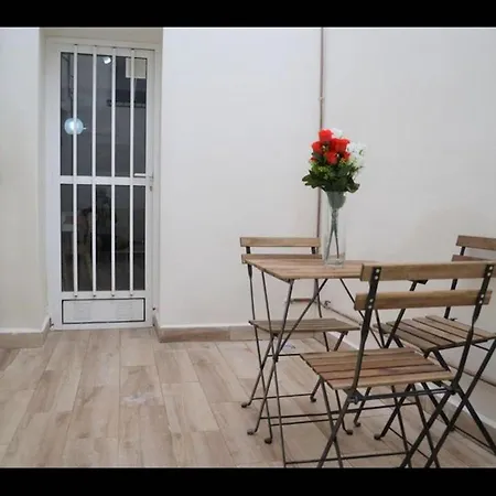 Exceptional Fully Refurbished 1 Bed *